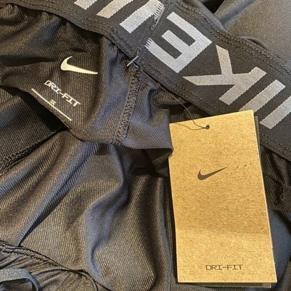Nike Women's Training Pants size 3X - Picture 6 of 9